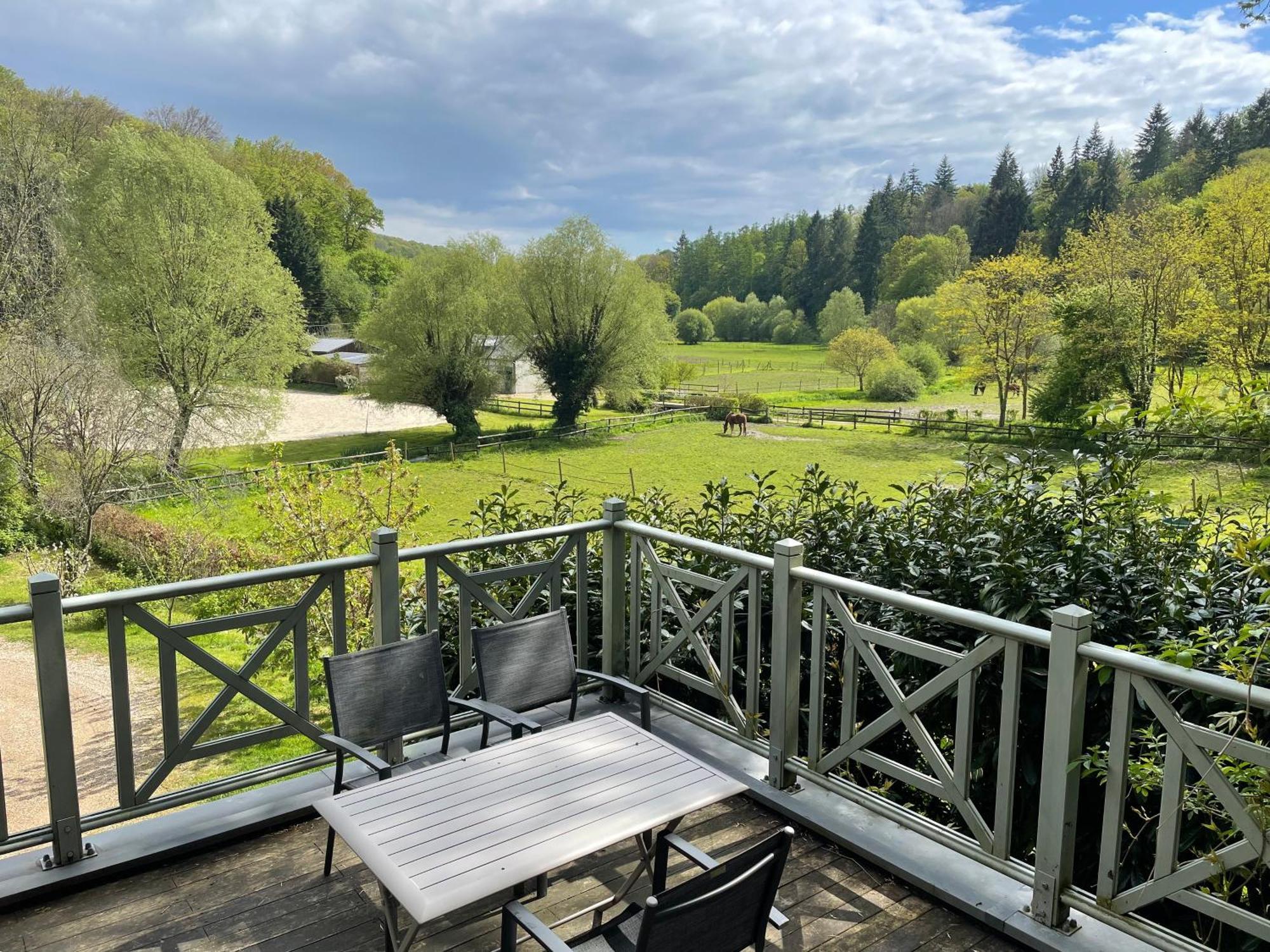 Landhuis Le Manoir Du Perroy Saint-Wandrille-Rancon